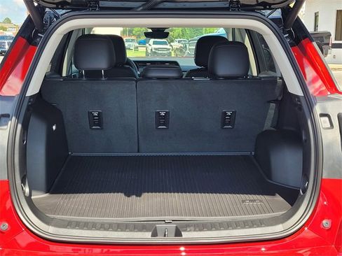 New 2026 GMC Terrain Denali w/ LPO, Black Badging Package image 9