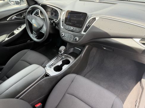 Used 2024 Chevrolet Malibu LT FWD image 13