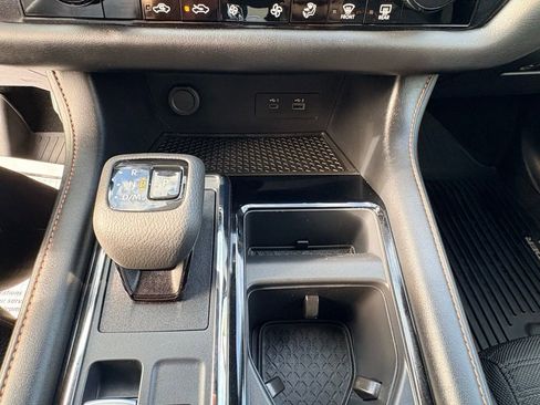 Used 2025 Nissan Pathfinder Rock Creek image 24