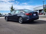 Used 2022 Nissan Altima 2.5 SV image 3