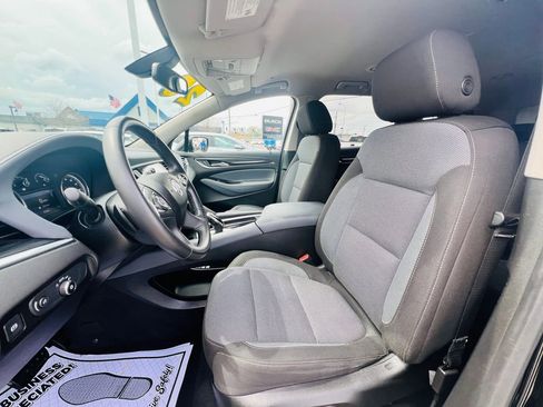 Used 2020 Buick Enclave Preferred image 18