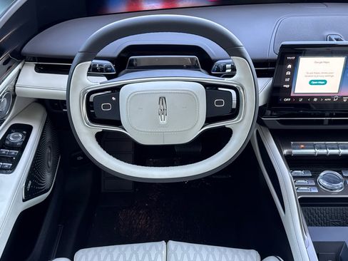 New 2026 Lincoln Nautilus Black Label w/ Jet Appearance Package image 12