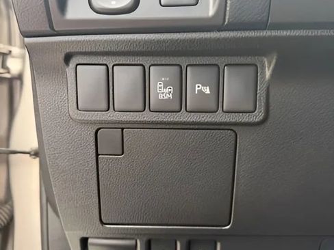 Used 2015 Lexus ES 350 w/ Luxury Package FWD image 18