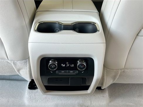 New 2026 Buick Enclave Avenir w/ Super Cruise Package image 18