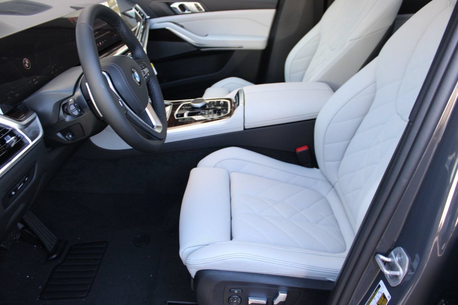 Used 2026 BMW X5 sDrive40i RWD image 5
