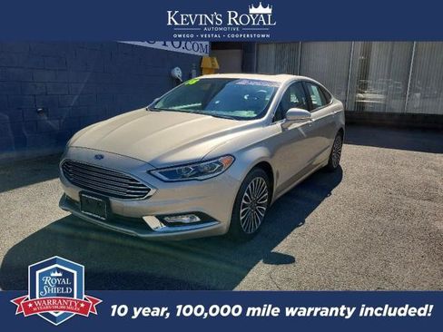 Used 2018 Ford Fusion Titanium AWD/4WD image 2