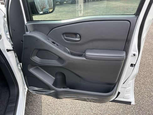 New 2026 Nissan Frontier SV w/ SV Convenience Package image 14