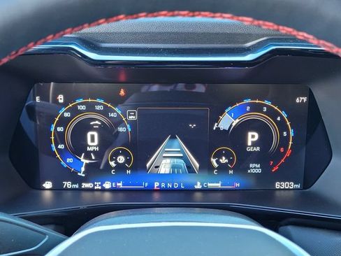 Used 2025 Chevrolet Colorado Z71 w/ Technology Package AWD/4WD image 22