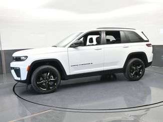 New 2026 Jeep Grand Cherokee Limited w/ Limited Altitude Package RWD video 2