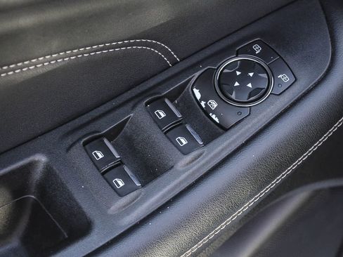 Used 2022 Ford Edge Titanium image 27