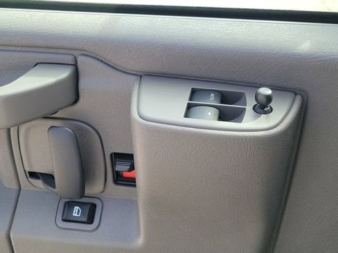 Certified 2024 GMC Savana 2500 w/ Driver Convenience Package image 19