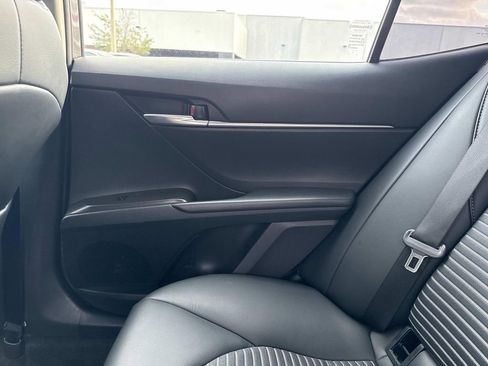 Used 2024 Toyota Camry SE image 17