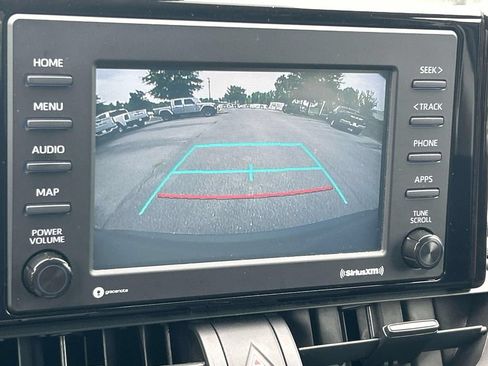Used 2021 Toyota RAV4 XLE FWD image 32