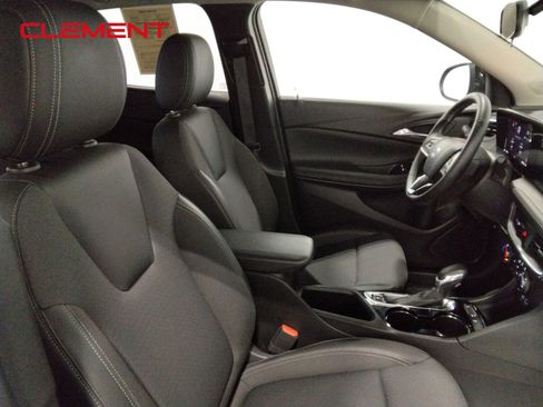 Used 2025 Buick Encore GX Preferred image 42