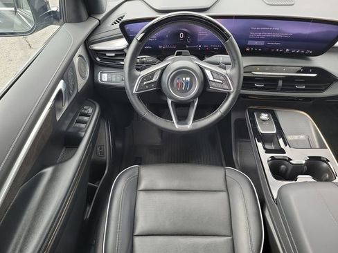 Used 2025 Buick Enclave Avenir w/ Super Cruise Package AWD/4WD image 10