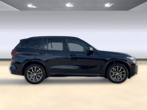 Used 2025 BMW X5 xDrive40i w/ M Sport Package image 8