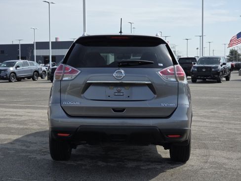 Used 2016 Nissan Rogue SV image 14