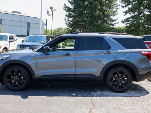 Used 2022 Ford Explorer ST-Line w/ Class IV Trailer Tow Package AWD/4WD image 41