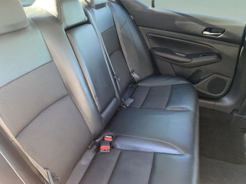 Used 2021 Nissan Altima 2.5 SR w/ SR Premium Package image 39