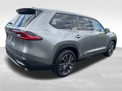 Certified 2025 Toyota Grand Highlander AWD Hybrid image 5