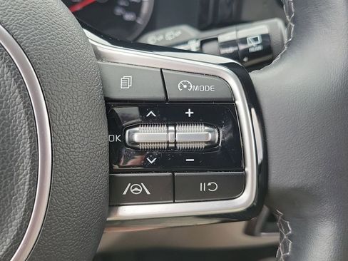 Used 2023 Kia Sorento S w/ Panoramic Sunroof Package image 28