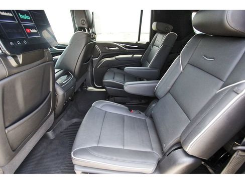 Certified 2024 Cadillac Escalade ESV Sport w/ LPO, ONYX Package AWD/4WD image 7