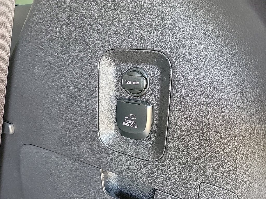 Used 2022 Kia Carnival SX Prestige FWD image 18