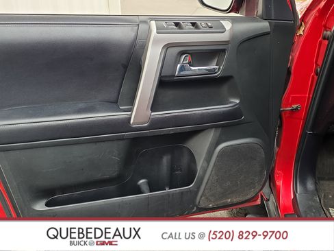 Used 2019 Toyota 4Runner SR5 AWD/4WD image 11