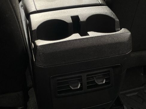 Used 2024 Chevrolet Colorado Trail Boss w/ Technology Package image 24