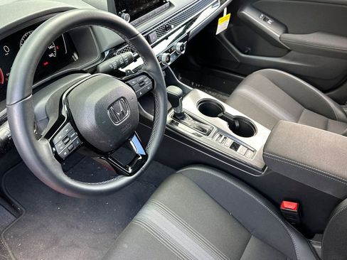 Used 2025 Honda Civic Sport image 10