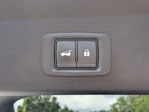 Used 2024 Mitsubishi Outlander SE Black Edition FWD image 11
