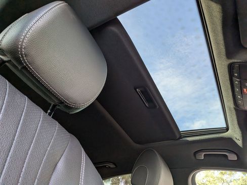 Used 2021 Mercedes-Benz E 350 4MATIC Sedan image 19