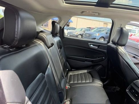 Used 2020 Ford Edge SEL w/ Convenience Package AWD/4WD image 39