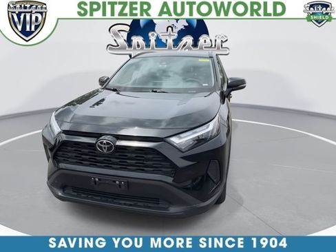 Used 2024 Toyota RAV4 XLE FWD image 3