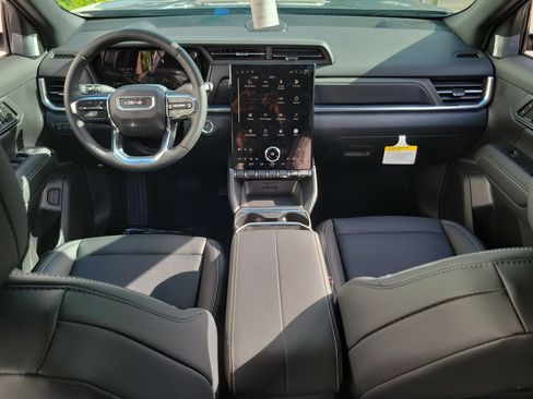 New 2027 GMC Terrain Elevation w/ Elevation Premium Package FWD image 16