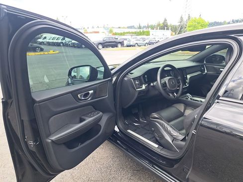 Used 2024 Volvo S60 B5 Plus w/ Climate Package AWD/4WD image 10