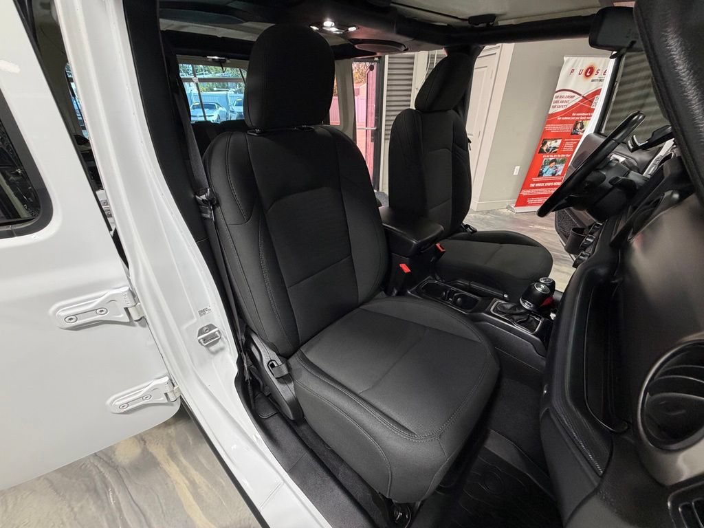 Used 2020 Jeep Wrangler Unlimited Sport AWD/4WD image 4