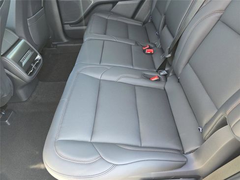 New 2026 Lincoln Nautilus Premier image 13