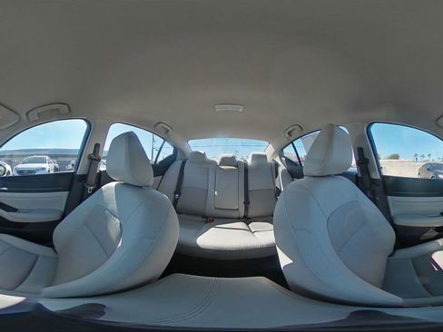 Used 2025 Nissan Altima 2.5 SV image 41