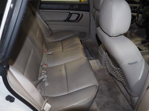 Used 2005 Subaru Outback 2.5i Limited image 7