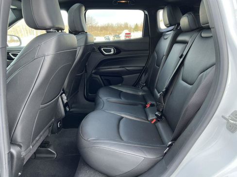 Used 2025 Jeep Compass Limited w/ High Altitude Package AWD/4WD image 4