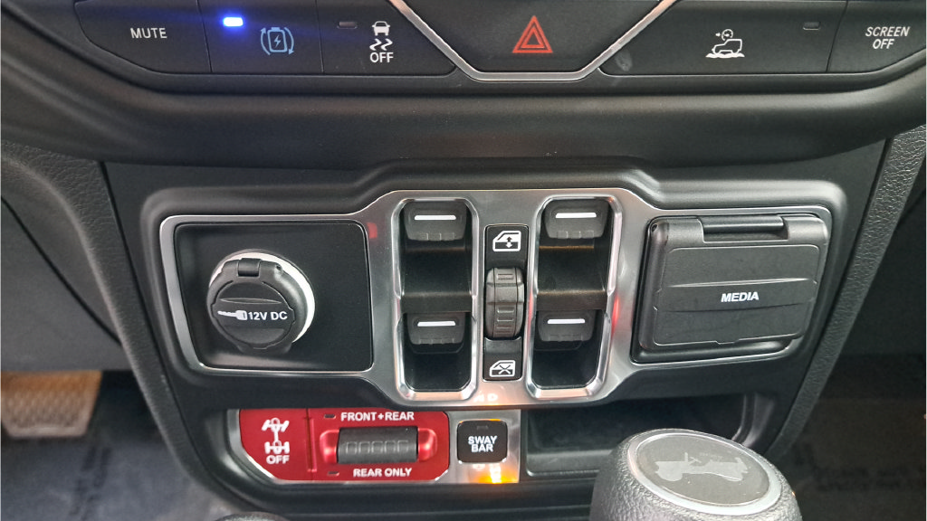 Used 2023 Jeep Wrangler Unlimited Rubicon 4xe AWD/4WD image 34
