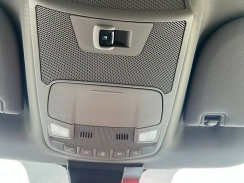 Used 2020 Ford F150 XLT w/ Equipment Group 302A Luxury AWD/4WD image 28