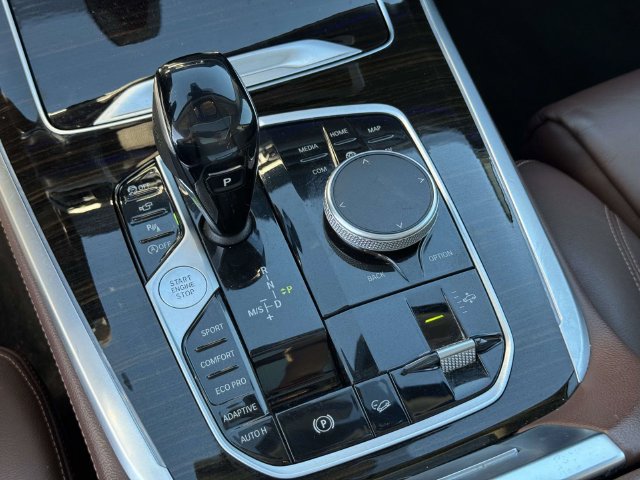 Used 2020 BMW X7 xDrive40i w/ Cold Weather Package AWD/4WD image 36