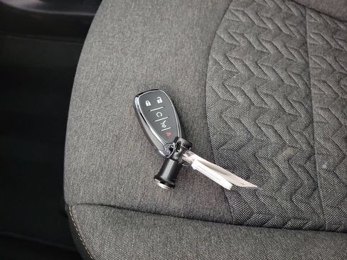 Used 2022 Chevrolet Equinox LT FWD image 26