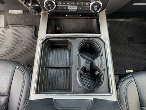 Certified 2022 Ford F250 Lariat w/ Tremor Off-Road Package image 18