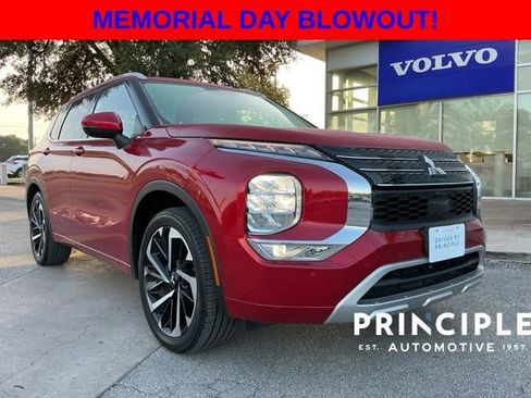 Used 2023 Mitsubishi Outlander SEL FWD image 1