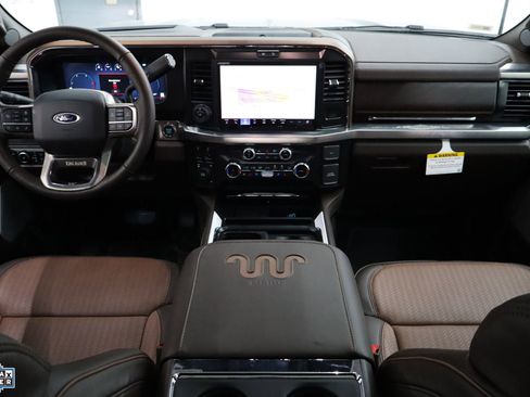 Used 2026 Ford F450 King Ranch w/ Chrome Package image 32