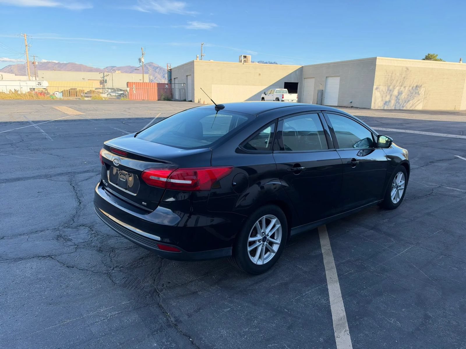 Used 2016 Ford Focus SE FWD image 5