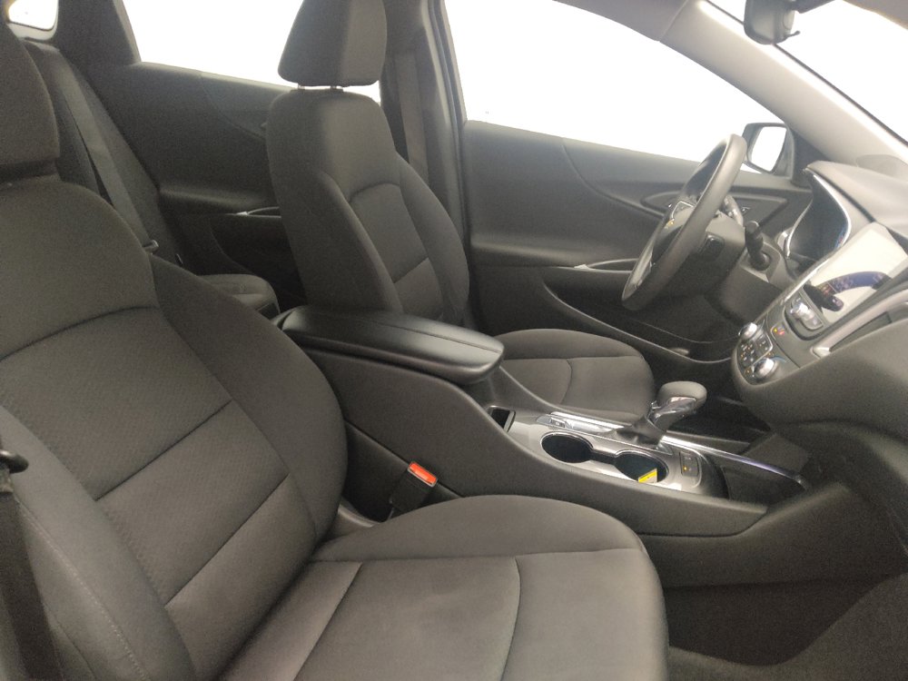 Used 2025 Chevrolet Malibu LT FWD image 21